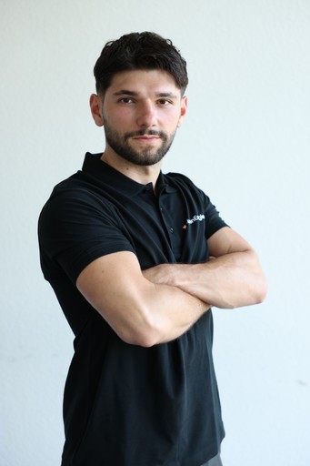 Ergin Demirel, Elektroinstallateur bei AlpenEnergie