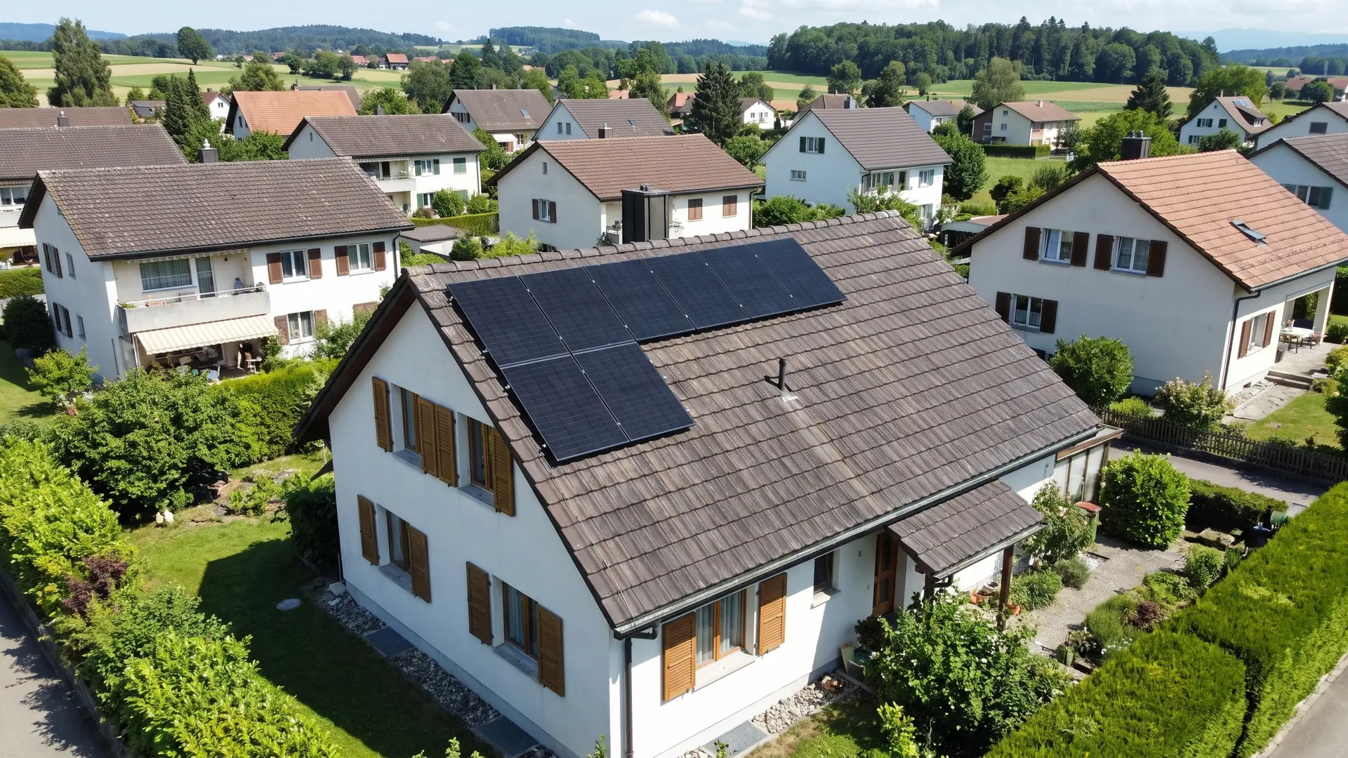Photovoltaik-Anlage von AlpenEnergie aus der Vogelperspektive